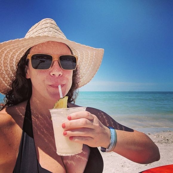 Meet your Posher, Jess - Picture 1 of 1